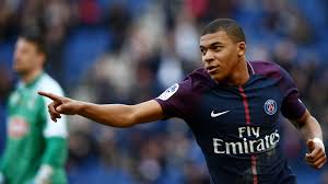 € * 20.12.1998 in paris, frankreich Kylian Mbappe Alter
