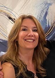 What is the layover experience like for dogs flying with Lufthansa in cargo  at Frankfurt airport?