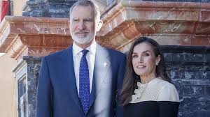 La prensa francesa se deshace en elogios ante la visita de los reyes Felipe y Letizia al hospital