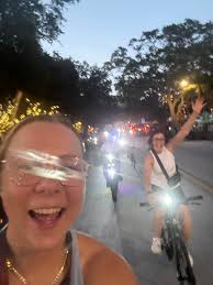 Great crowd for a fun ride tonight! 🔥 🚴 💦