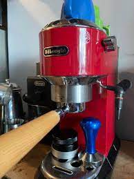 De'longhi stilosa manual espresso machine, latte & cappuccino maker, 15 bar pump pressure + manual milk frother steam wand, black / stainless, ec260bk 4.5 out of 5 stars 1,019 $99.95 $ 99. Delonghi Dedica Espresso Machine Tv Home Appliances Kitchen Appliances Coffee Machines Makers On Carousell