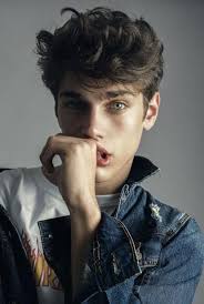 This guy has really thick medium textured hair, which gives a great base for a super short, yet very full, style. Best Hair Brown Tumblr Faces 22 Ideas Brown Hair Boy Guys With Black Hair Gino Pasqualini