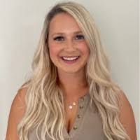 Renee Bulger's Instagram, Twitter & Facebook