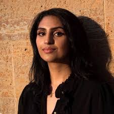 Sarah Gath's Instagram, Twitter & Facebook