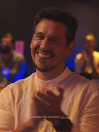 o sorriso de renato em #valetudo ❤ #joãovicente #joãovicentedecastro  #RenatoFilipelli #novelas #novelasglobo #fouryou #viralvideos #edit  #arianagrande