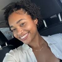 Madeline Cooley's Instagram, Twitter & Facebook