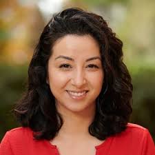 Laura R Cortés (@FrontalCortes)