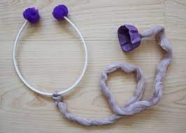 These human body preschool activities are perfect for a human body theme for preschoolers and putting together a human body theme for preschoolers can be so much fun! Stethoscope Craft