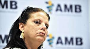 Programa Mais Médicos vira rota de fuga de cubanos