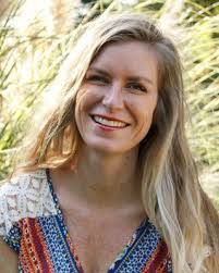 Katie Dyson's Instagram, Twitter & Facebook