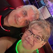 Do you go to back to school night for your HS kids?? Especially a senior?  Do I go for my senior or 10th grader