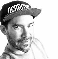 In the Shadow of the Moon (2019)