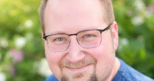 LandOfCleve.net: Luke Scattergood Takes Things to the Max By Starring In  and Costuming 'The Producers' at Lorain Community Music Theater