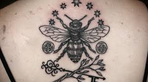 Bumblebee tattoos was upload by tmaster on tuesday, january 10, 2017, into a category bumblebee. Bee Tattoo Meanings Designs And Ideas Tatring
