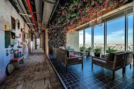 Namun, penting untuk diingat bahwa karpet dapat dengan mudah terkena noda dan mungkin perlu perhatian yang lebih. Macam Macam Desain Interior Kantor Interior Bali Max Interior Kantor Bali 0853 5663 3233