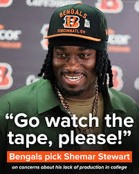 Eric Hust's Instagram, Twitter & Facebook