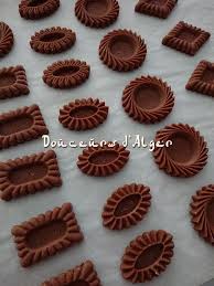 Sables Au Chocolat Douceurs D Alger Recette Sable Facile Recette Sable Chocolat Sables Au Chocolat