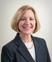 Lori Ellertson's Instagram, Twitter & Facebook