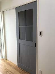 inhouse design 長崎県大村市 床ラスティックオーク 建具オーダー塗装 スイッチプレート おしゃれ ドア インテリア 家具 玄関 プラン