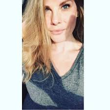 Emma Blanton (@theemmablanton)