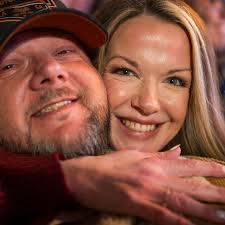 Billy Hinkle (@billyjhinkle) • Instagram photos and videos