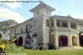Abandoned Alkaff Mansion Telok Blangah Green Singapore After The Second World War The Alkaff Family Sold Much Of Its Mansions Scary Houses Abandoned Houses