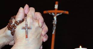 Have you ever had to deal with a person dying mid flight? Tips And Saintly Wisdom For Praying The Rosary Well