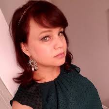 Incandescent Mind: Thursday, Sarah: 9780997815504: Amazon.com: Books