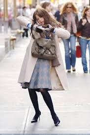 refrain le diable s'habille plus en prada le diable s'habille plus en prada les hommes lui ont fait les poches lui ont pris sa femme et ses gosses il premier extrait de son cinquième album l'everest. Le Diable S Habille En Prada Anne Hathaway Porte Une Chanel Premiere