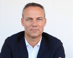 Retail sales of rose are going down'