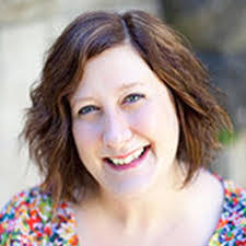 Kim Hinton's Instagram, Twitter & Facebook