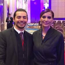 27 tem çarşamba 2016 08:10. Melih Esat Acil 15temmuz Kahramanlarindan Kiymetli Gazeteci Hande Firat Hanimefendi Ile O Gece Meslegimiz Gazeteciligi Milletimiz Icin Yapilacagini Gosterdi Tarihin En Onemli Ve En Rahatlatan Canli Baglantisini Yapti Gorusler Degisebilir