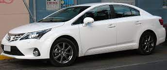 Karşılaştırmalı parametreler üreticisinin resmi veritabanından alınmıştır. Toyota Avensis Wikipedia
