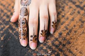 نقش الحناء الجميل البسيط أحدث تصميم نقش الحناء العربي للأيدي الخلفية 2020 Mehndi Designs New Mehndi Designs Henna Hand Tattoo