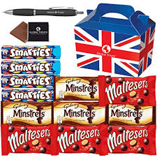 A short summary of this paper. British Chocolate Favourite Selection Smarties Hexatube X4 Maltesers X4 Galaxy Minstrels X4 12 Full Size Chocolate Candy In A Unique Gift Box And A Free Global Treats Choc Pen