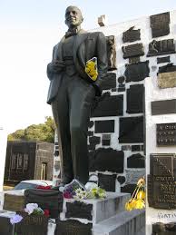 Soledad (gardel, carlos) sus ojos se cerraron (gardel, carlos) t. Carlos Gardel Argentina S Tango Maestro Npr