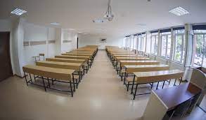 Öğrenciler anlatıyor serimizin bu bölümünde anadolu üniversitesi hukuk fakültesi öğrencisi damla, bizlere üniversitesini anlattı. Hukuk Fakultesi Anadolu Universitesi