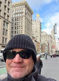 I jumped back into D3 to prepare for the annual Darkening of Tristram.  Gotta admit, I do miss those rare, but fun, Bandit Shrines!