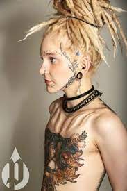 Nullos are not necessarily transgender; 10 Body Modifications Ideen Bodymodification Gesicht Piercing Ideen