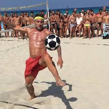 Fifa 19 christian vieri is a 90 rated icon playing in the st position. Christian Vieri Now Lives The Playboy Life In Miami Playing Beach Soccer Chilling With Model Girlfriend And Running Clothing Label