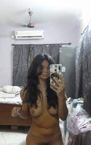 NRI Slut Ishika Nude Porn Pic - EPORNER