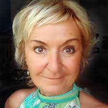 Nora Benjamin's Instagram, Twitter & Facebook