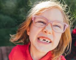 As we updated our Lower School uniform list, we rounded up some models to  help show off what students can wear next year! Here's some  behind-the-scenes photos from the photoshoot 🤩📸👏