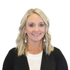 Kristen Salyer's Instagram, Twitter & Facebook