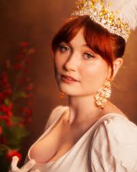 Ever wanted to feel apart of Bridgerton? Pride and Prejudice? Sense and  Sensibility? This is absolutely your sign to book in a regency-themed shoot  🥰✨This theme is tailored to look like portraits