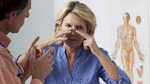 Werden sie aufgekratzt, entsteht eine blutende wunde, die sich mit einer kruste verschließt. Nasenkrebs Tumor In Der Nase Erkennen Ndr De Ratgeber Gesundheit