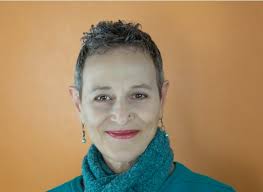 Joni Wellness's Instagram, Twitter & Facebook