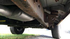 To budget, the average collision shop will charge anywhere from $50 to $85 per hour, with the average frame straightening job taking eight to 13+ hours to complete, meaning most jobs will cost anywhere from $450 to $1,200+. 5 Symptoms Of Car Frame Damage And Repair Cost In 2021