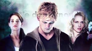 John's race is being hunted down by aliens called mogadorians, who have to kill loriens in order. The Power Of Six Teaser Trailer Youtube