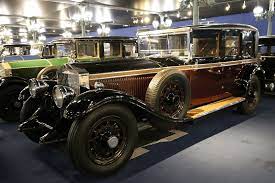 Pin By All Pyrenees On All Andorra All Pyrenees Rolls Royce Limousine Rolls Royce Blue Lamborghini